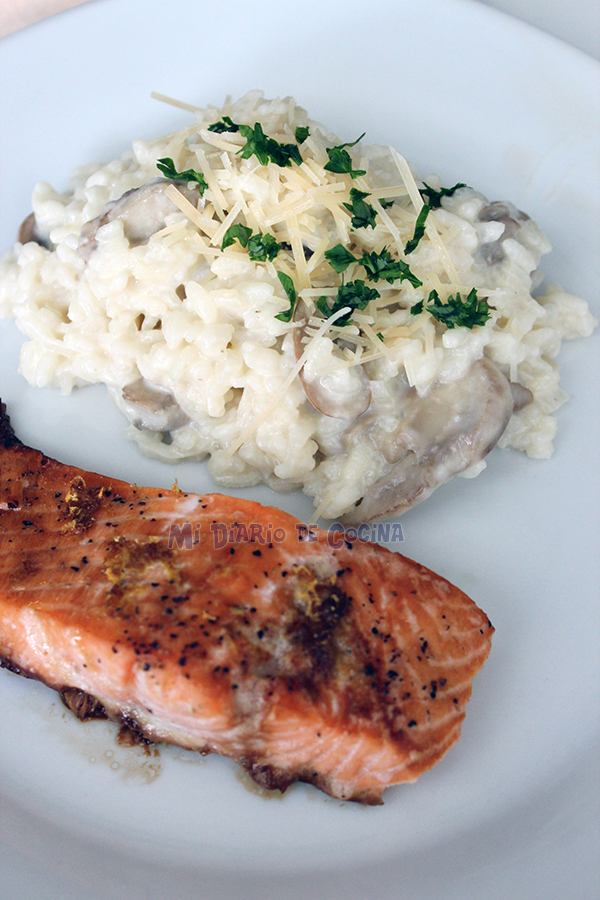 Risotto with mushroom and cheese