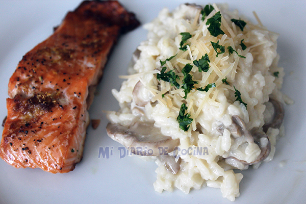 Risotto with mushroom and cheese