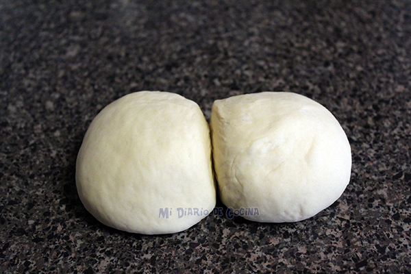 Marraqueta or whipped bread - Dough