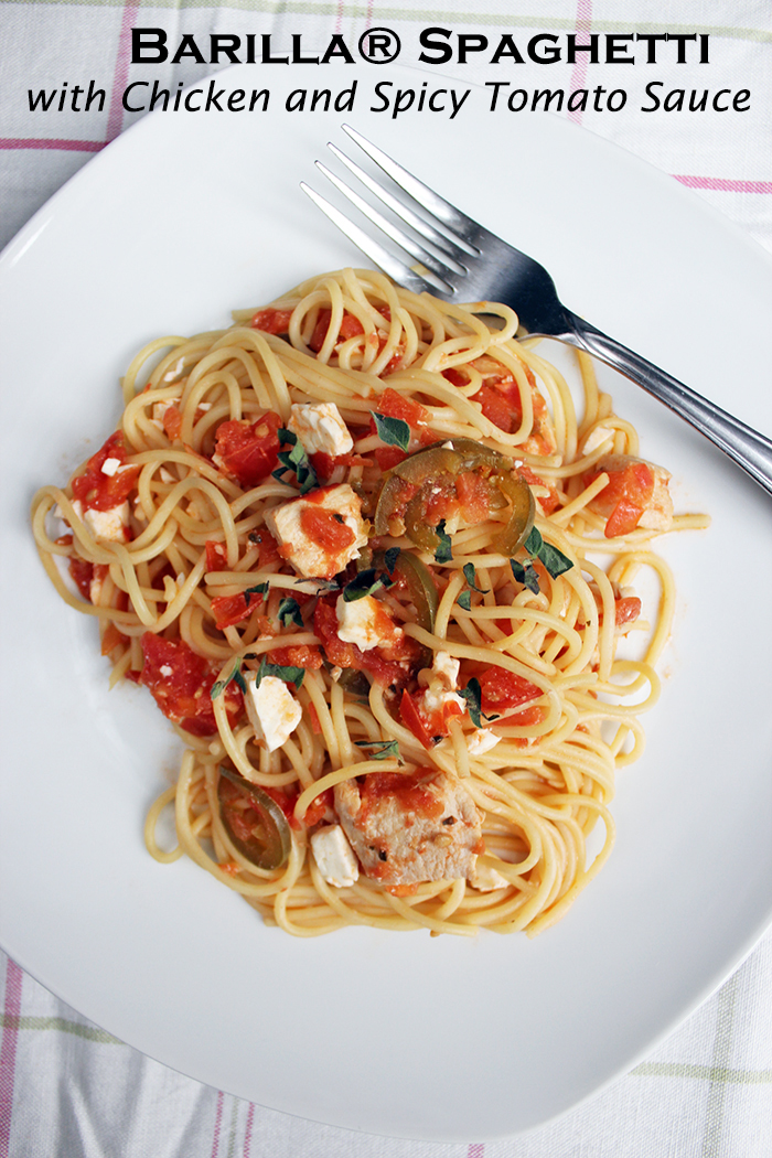 Barilla® Spaghetti with Chicken and Spicy Tomato Sauce