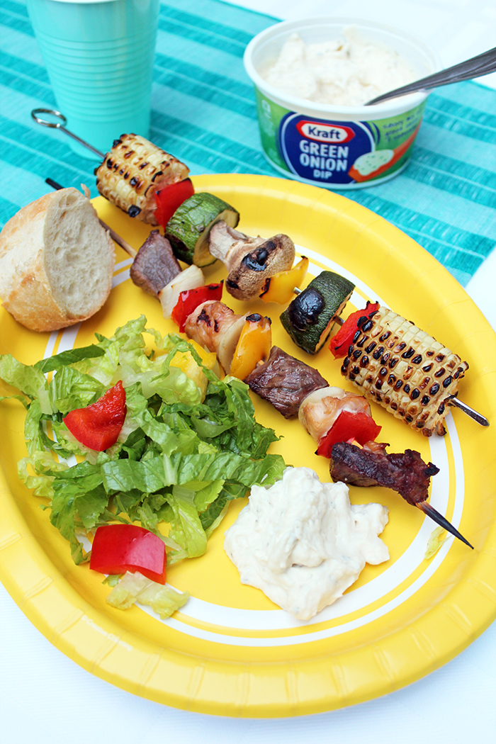 Skewers of meat and vegetables with Kraft dips