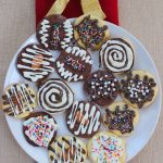 Galletas navideñas y torta de ciruela