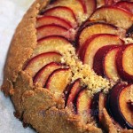 Crostata integral de almendras y ciruelas