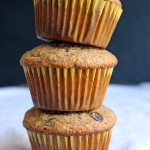 Muffins de bananas y chips de chocolate