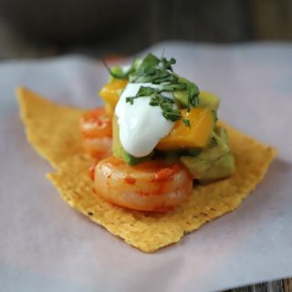 Camarones con mango y palta